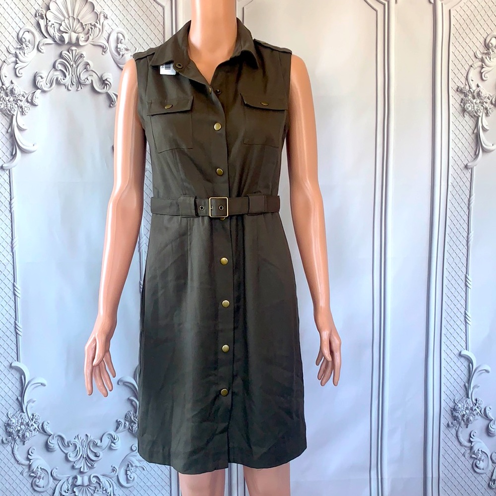 *SOLD*Banana Republic Sleeveless Button Down Dress
